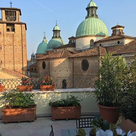 Апартаменты La Loggia Al Duomo - Тревизо Экстерьер фото